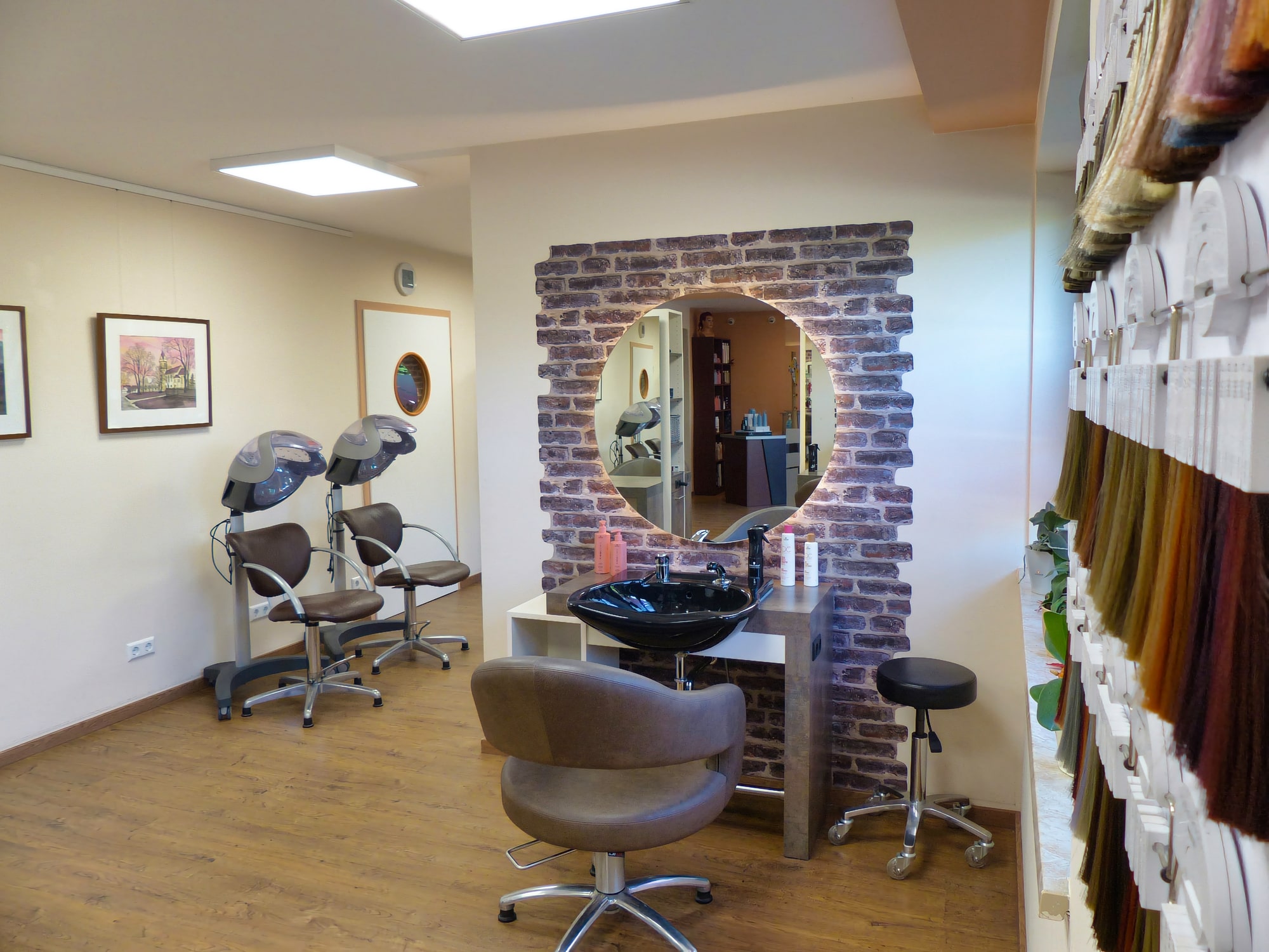 Innenbereich des Friseursalons Wenke Liebmann in Großröhrsdorf